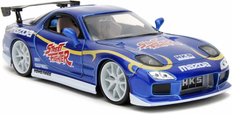 Faithful replica of the cult Mazda RX-7 (1993)