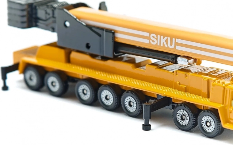 Rotating superstructure and rubber tires