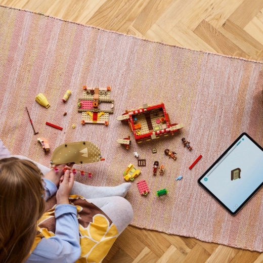 Интуитивно строене с приложението LEGO Builder