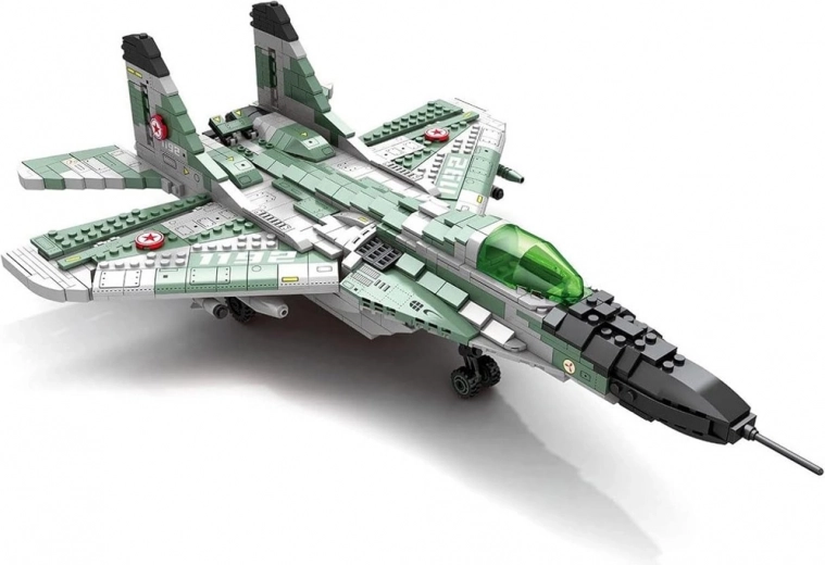 Реалистичен двумоторен дизайн