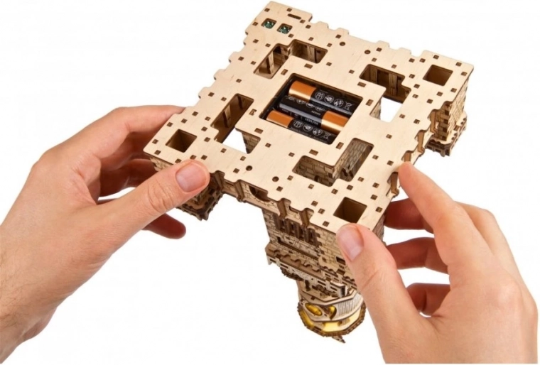 Movable gates and precise mechanics