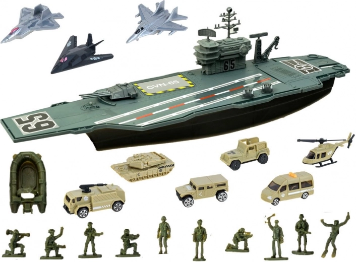 Богато военно оборудване в един комплект