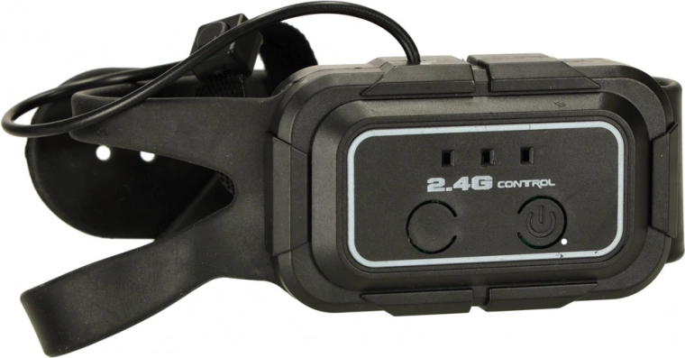 Два начина на управление: жестове и класически контролер