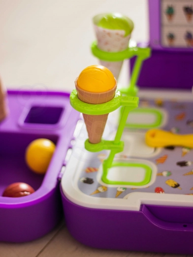 Подкрепа на въображаемата игра