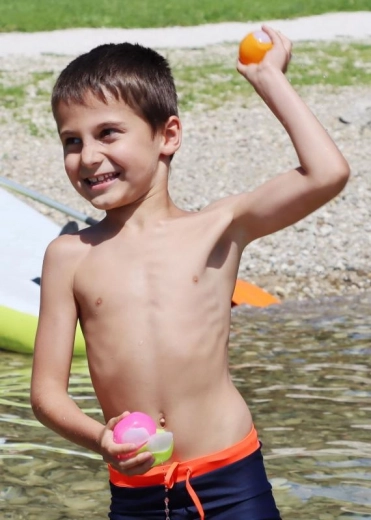 Ярки цветове за забавление