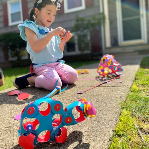 Леки, устойчиви и водоустойчиви елементи за у дома и навън