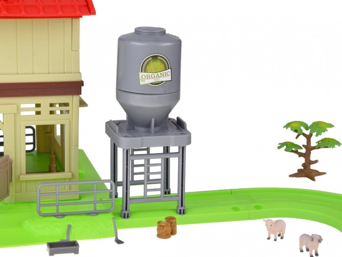 Силоз за фураж с функция за сипване