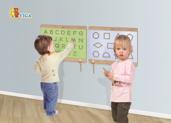 Interactive learning on the wall