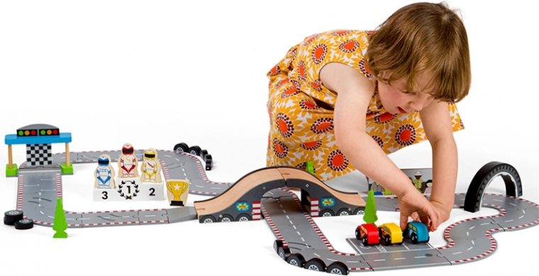 Подпомага креативността и уменията