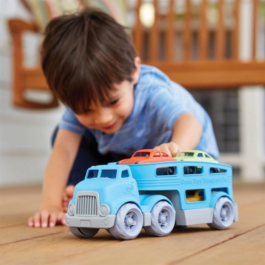 Supports imagination and fine motor skills