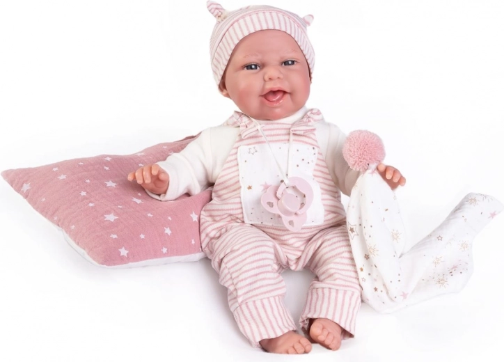 Меко платнено телце и нежни дрешки