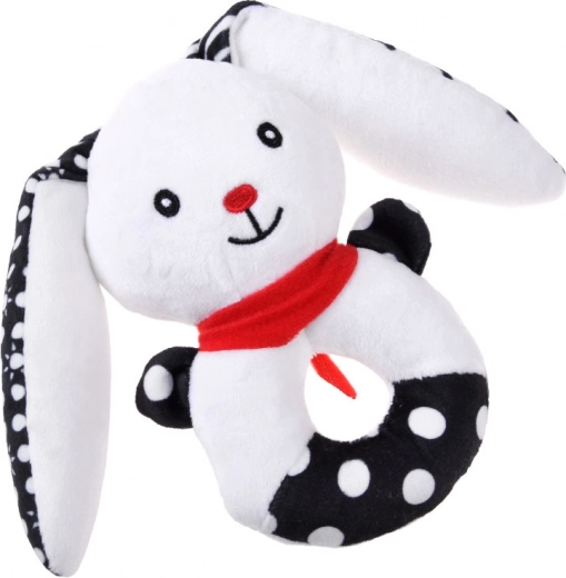 Нежни звуци: дрънкалка и свирка