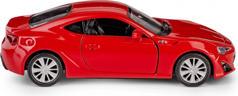 Pull-back задвижване за забавно каране