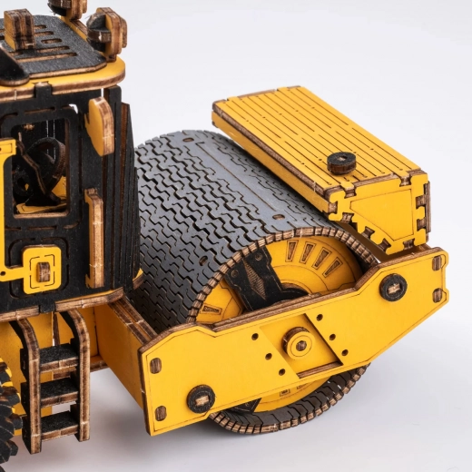 Прецизни дървени части и лесен монтаж