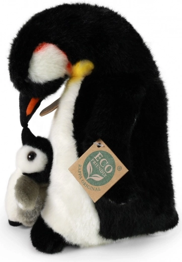 Реалистична визия на пингвин с малко