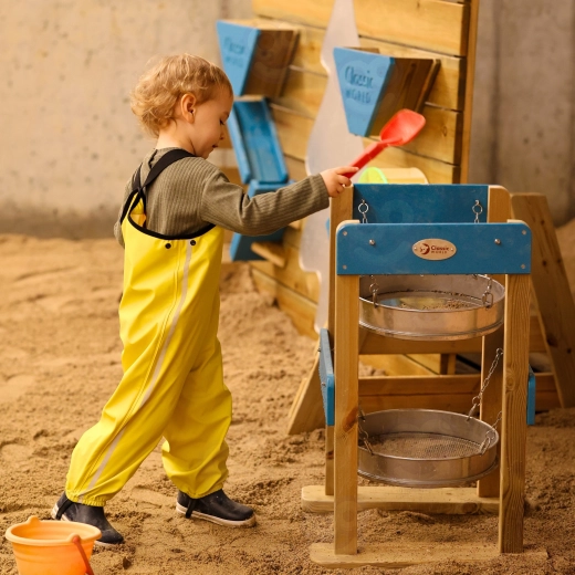 Издръжлива дървена конструкция за външни условия
