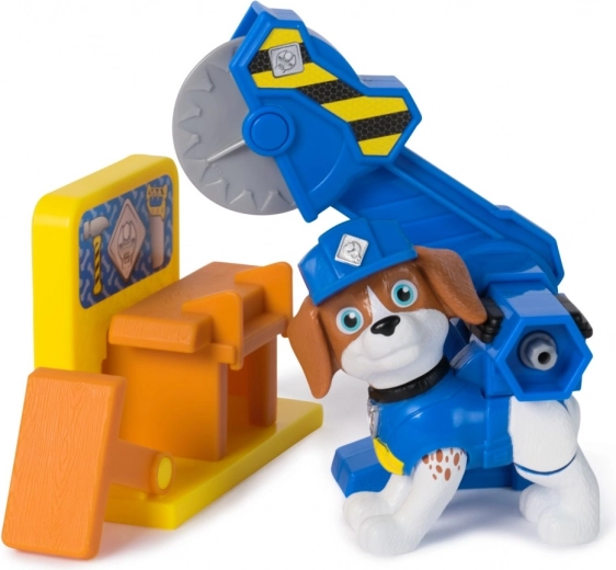 Functional accessories for realistic play