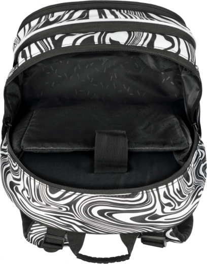 Умна организация и джоб за 15" лаптоп