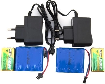 Презареждащи се акумулатори и батерии в комплекта