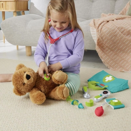 Imaginative doctor play