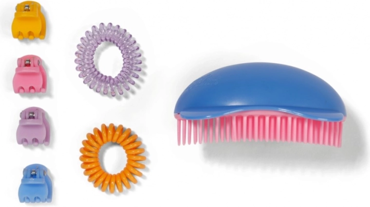 Дълга коса и 7 аксесоара за сресване