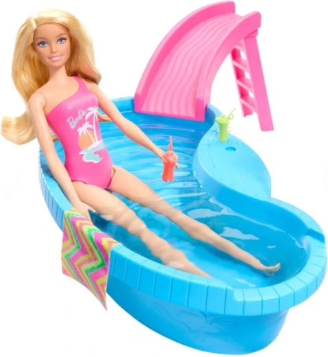 Стилен бански на Barbie