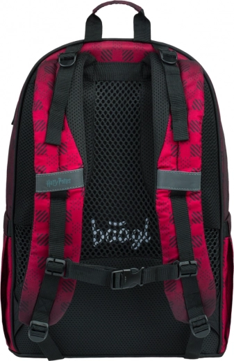 Safe and durable – recycled material, YKK zippers, reflective elements