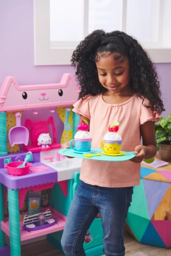 Автентични играчки от поредицата Котаракът на Габи