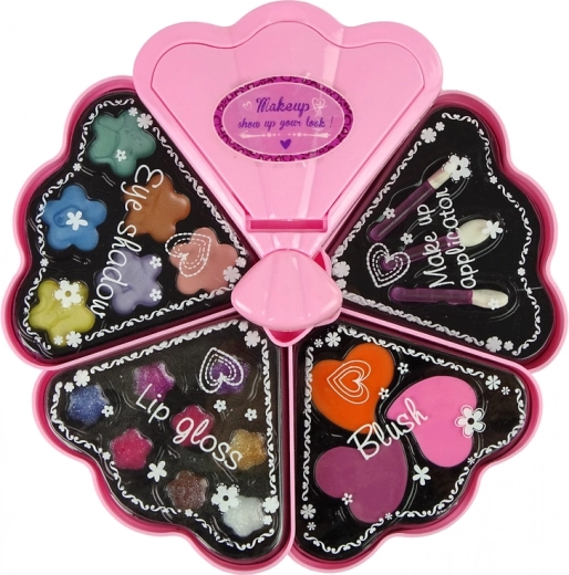 Игрив дизайн и практичност