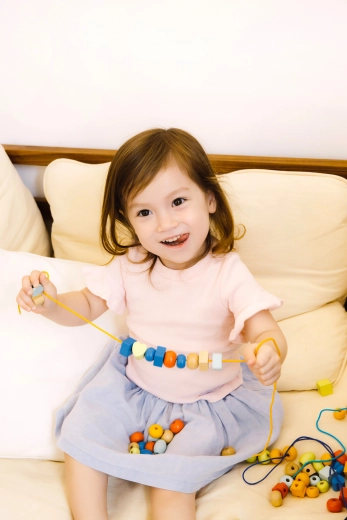 Подпомага креативността и моториката