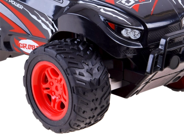 Високо окачване и големи колела