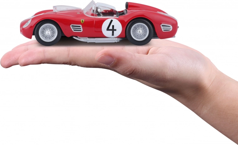 Компактен мащаб 1:43 за колекцията