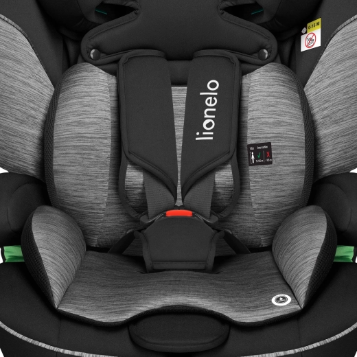 Comfort thanks to memory foam and a wide seat