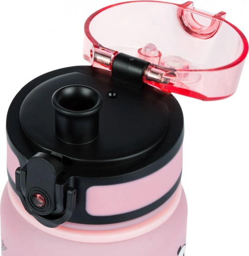 Непропусклив капак и удобно пиене