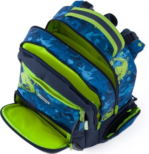 Просторни джобове за всички нужди