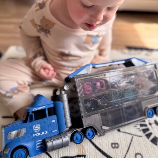 Транспортьор и куфар в едно