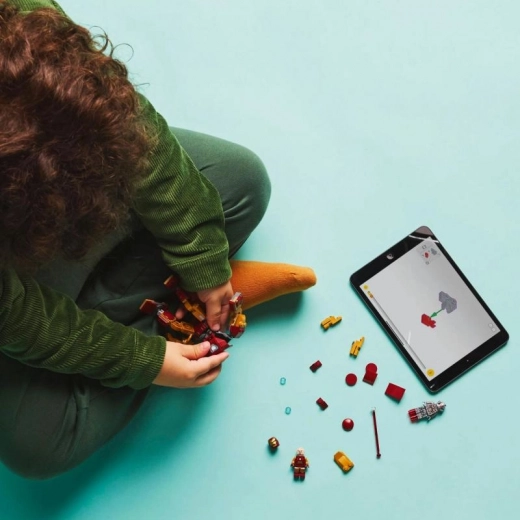 Интерактивно строене с приложението LEGO Builder