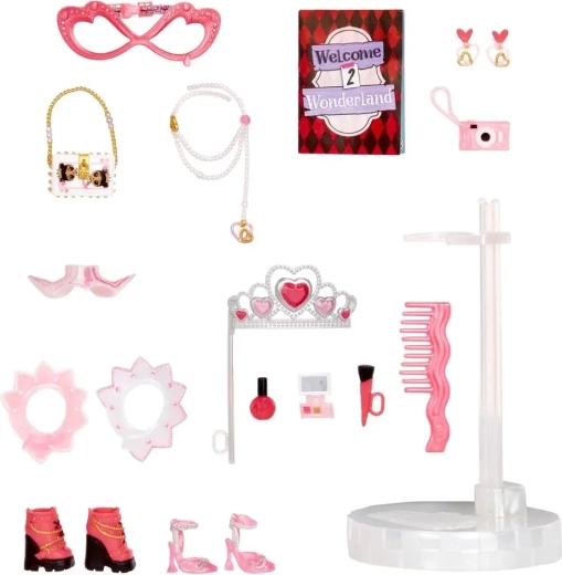 Play scene from the packaging