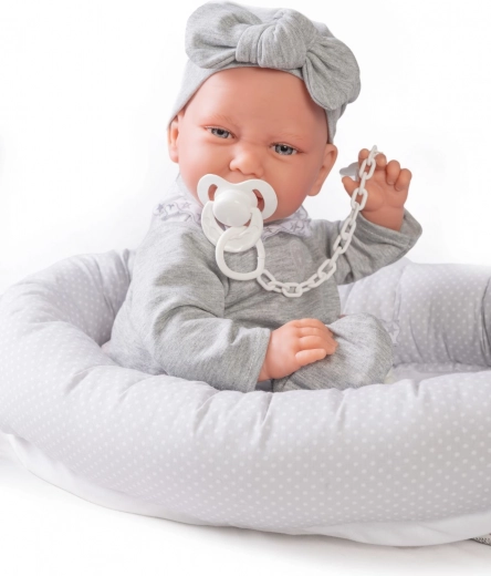 Биберон с верижка и съчетани дрехи