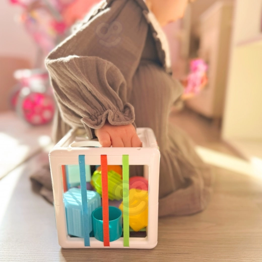 Безопасна и издръжлива изработка за малки ръчички