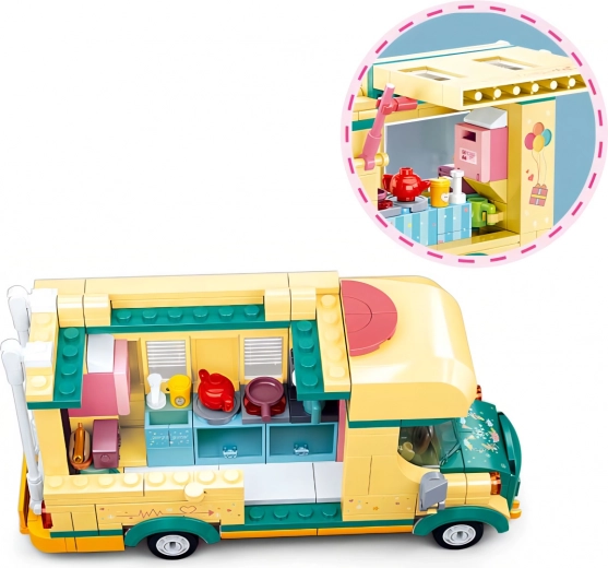Poseable minifigures for lively play