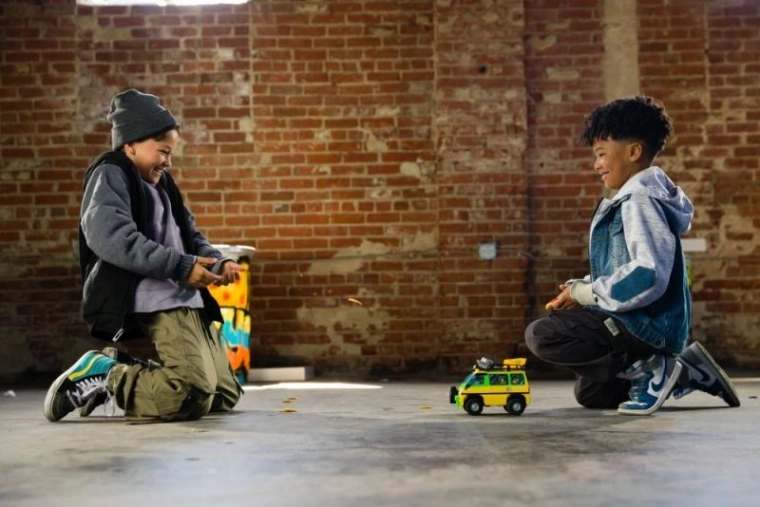 Интерактивно изстрелване на пяна пици