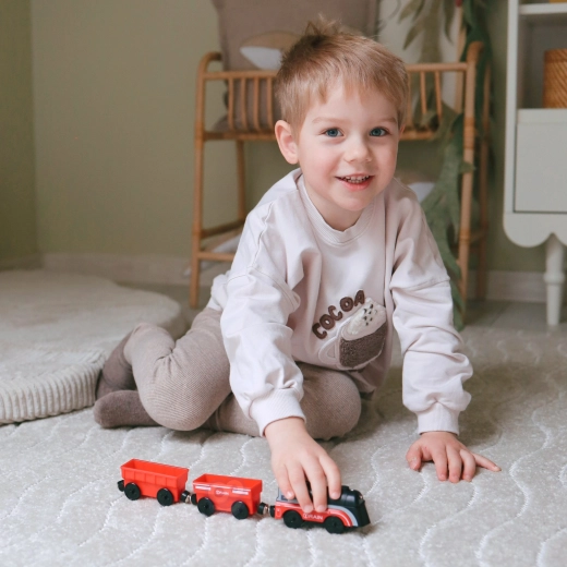 Безопасен и устойчив за най-малките