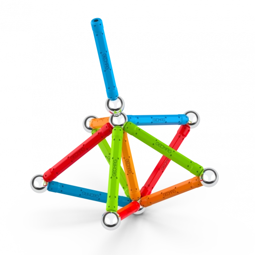 Креативно строене с цветни магнити