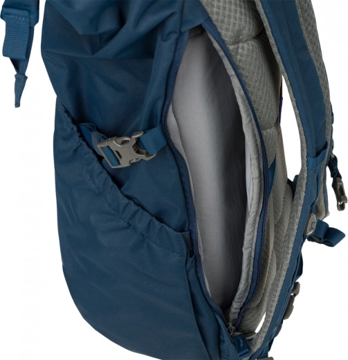 Quick access to laptop via side zipper