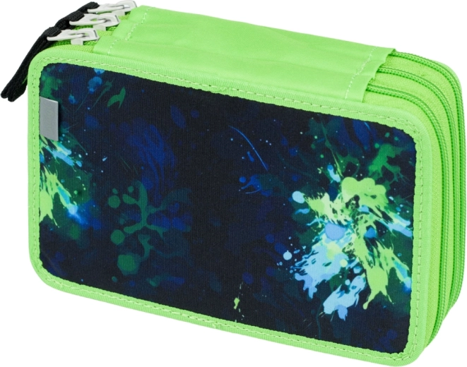 Просторен трислоен дизайн