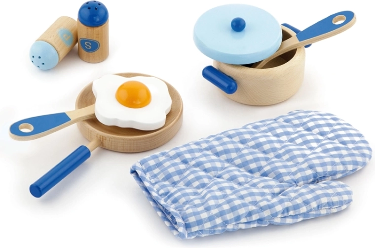 Everything a little chef needs in one set
