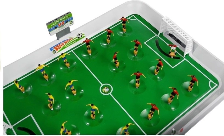 22 играчи и активен вратар