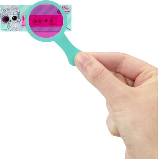 Разопаковане, пълно с тайни и подсказки