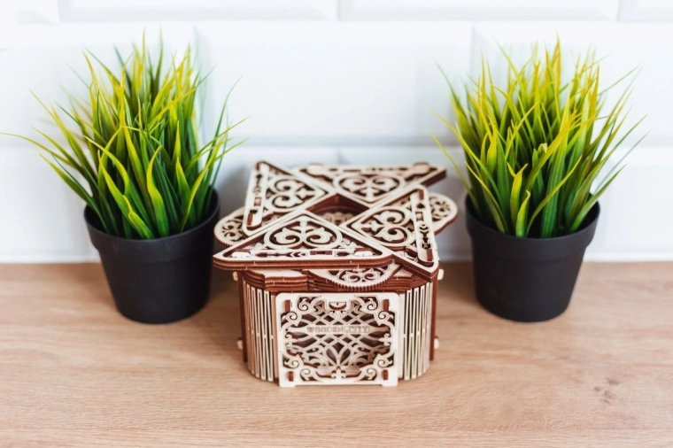 Functional mechanical puzzle